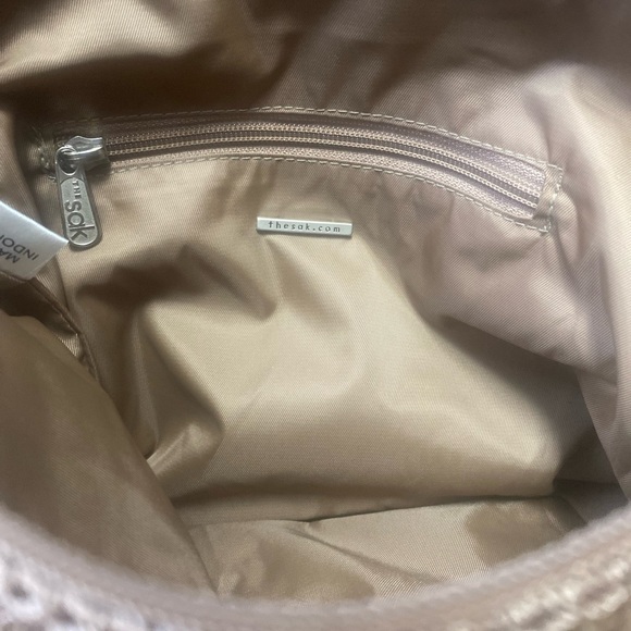 SOLD! The Sak Beige Crochet Small Shoulder Bag No. VLS 01 - Picture 14 of 15